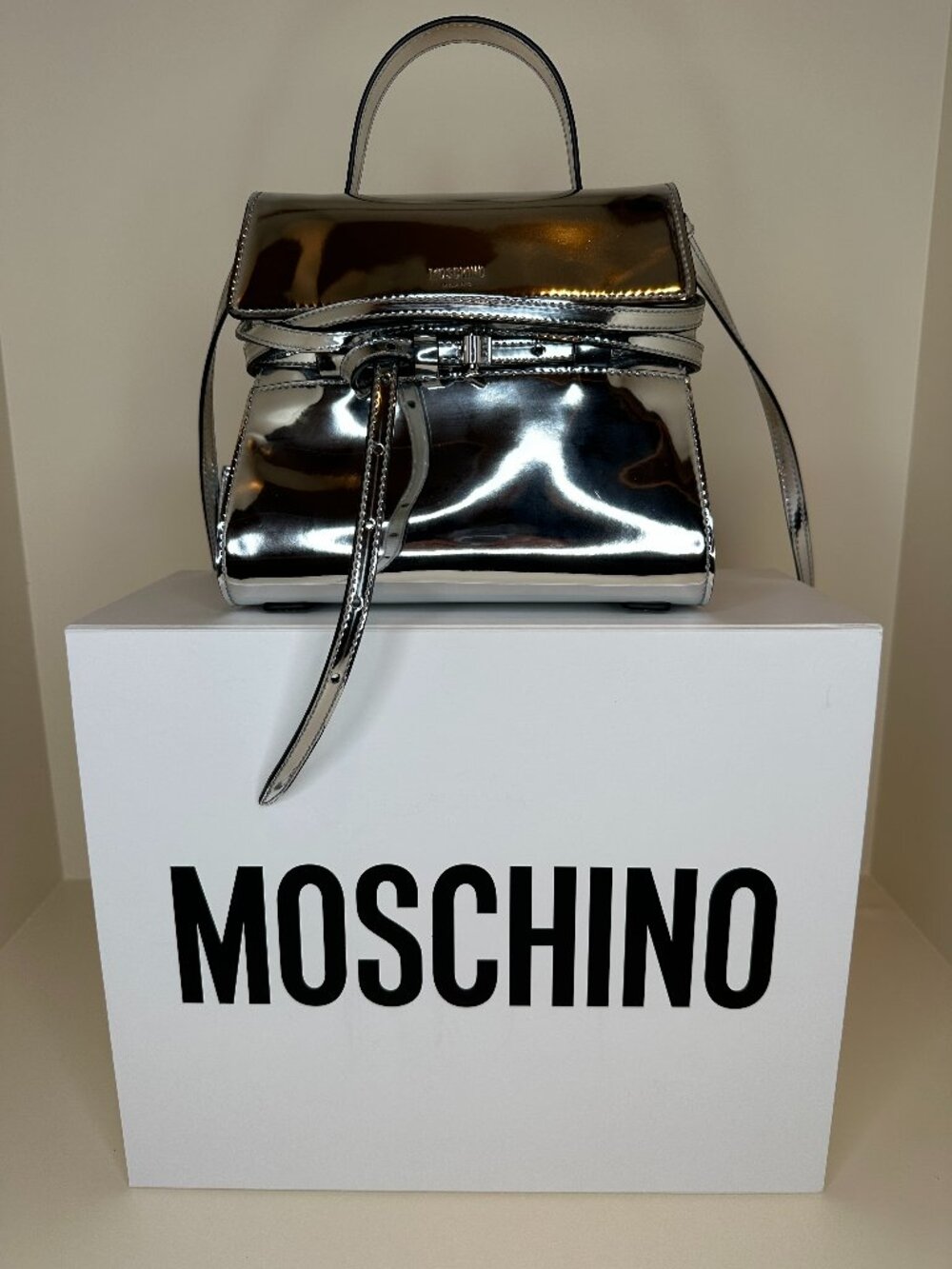 Moschino Tie Me Metallic Silver Tote Bag — Unused With Box, Dust Bag & Tags - Picture 7 of 14